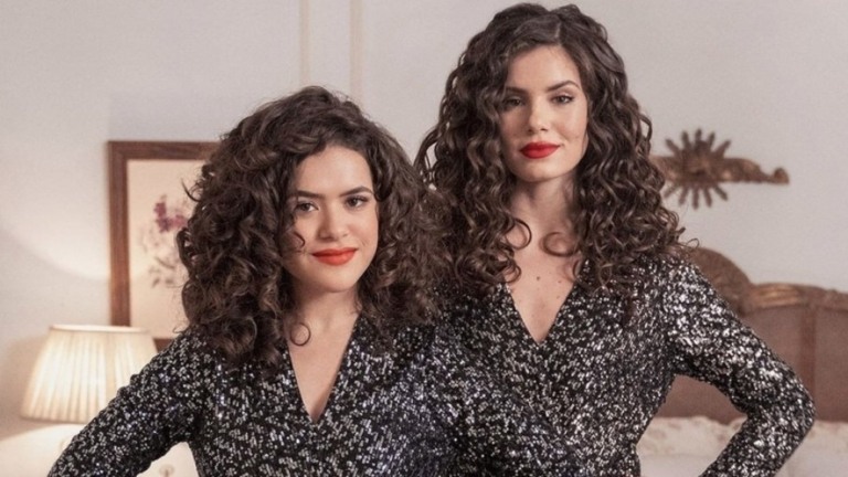 Série estrelada por Camila Queiroz e Maisa Silva ganha nova temporada