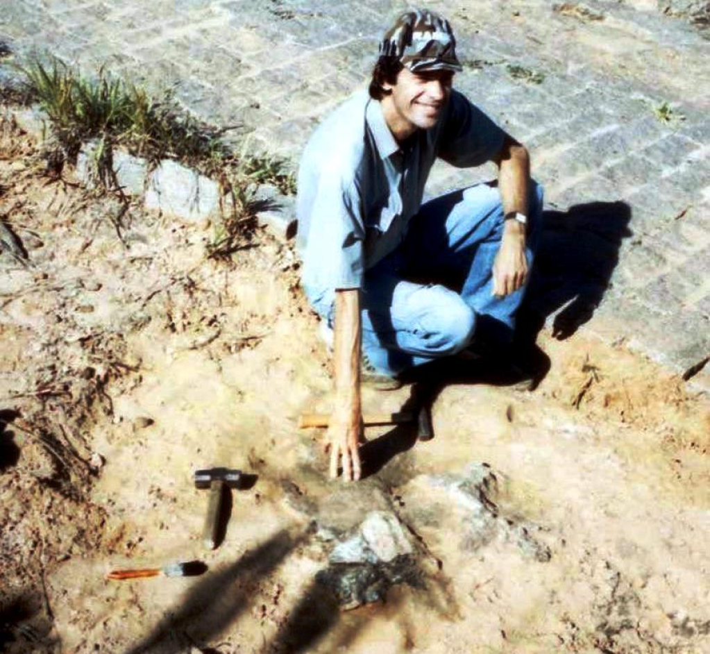 Marília e o Vale dos Dinossauros – Primeira descoberta de fóssil faz 30 anos