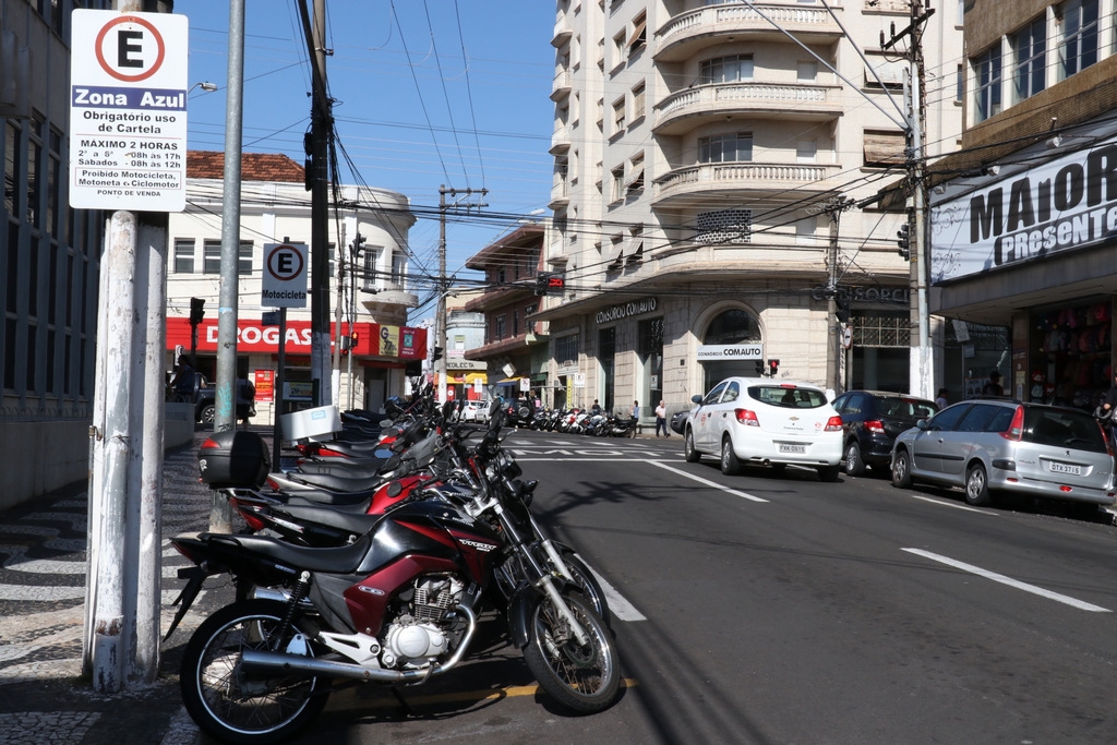 Zona azul confunde motoristas no centro, Emdurb prevê terceirização em 2020