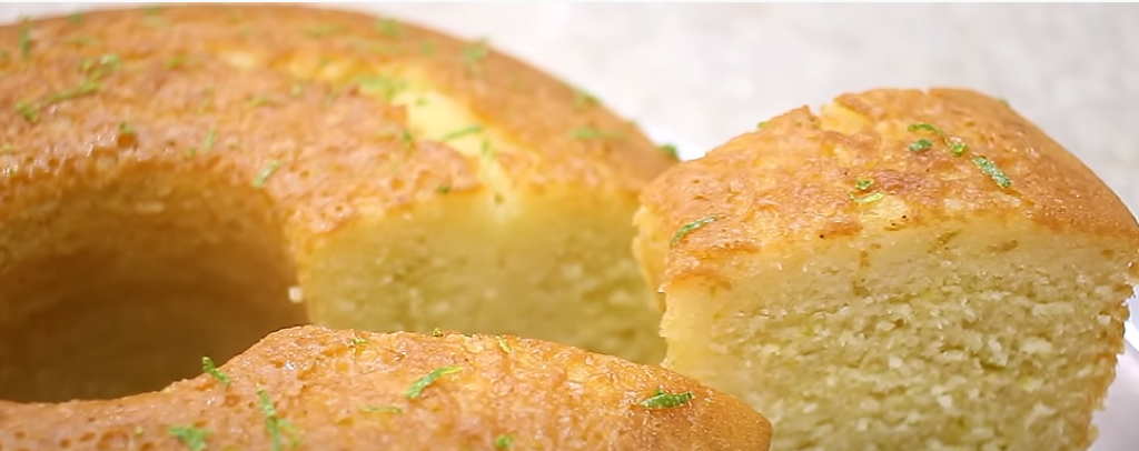 Bolo de limão maravilhoso para servir com um cafezinho perfeito!