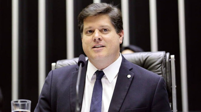 MDB se mantém neutro e libera filiados para decidir apoio no 2º turno