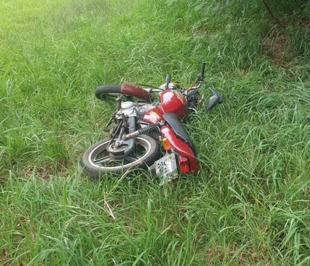 'Bebi, cheirei e fumei' - PRF atende motociclista caído  na BR-153