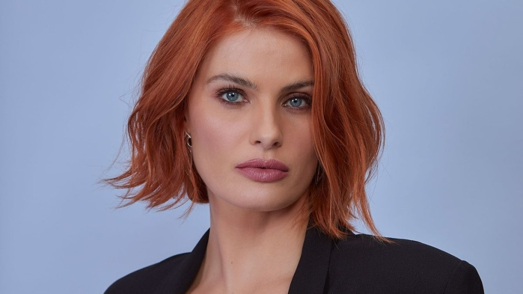 Divulgação Isabeli Fontana fica ruiva pela primeira vez