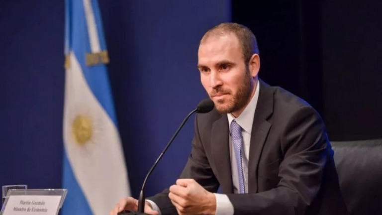 Após renúncia do titular da Economia argentino, ministros pedem oração