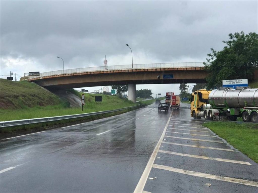 Entrevias vai interditar viaduto próximo à Unimar na próxima semana