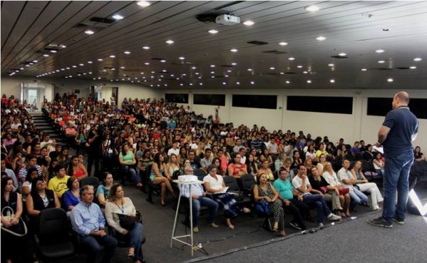 Unimar recepciona novos alunos nesta quinta; trote é proibido