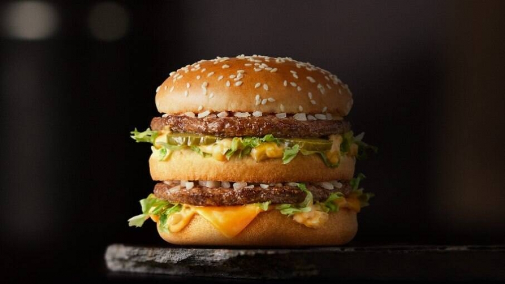 Preço do Big Mac sobe 66% em 4 anos no Brasil