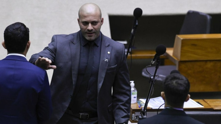 Daniel Silveira tem detenção mantida após audiência de custódia