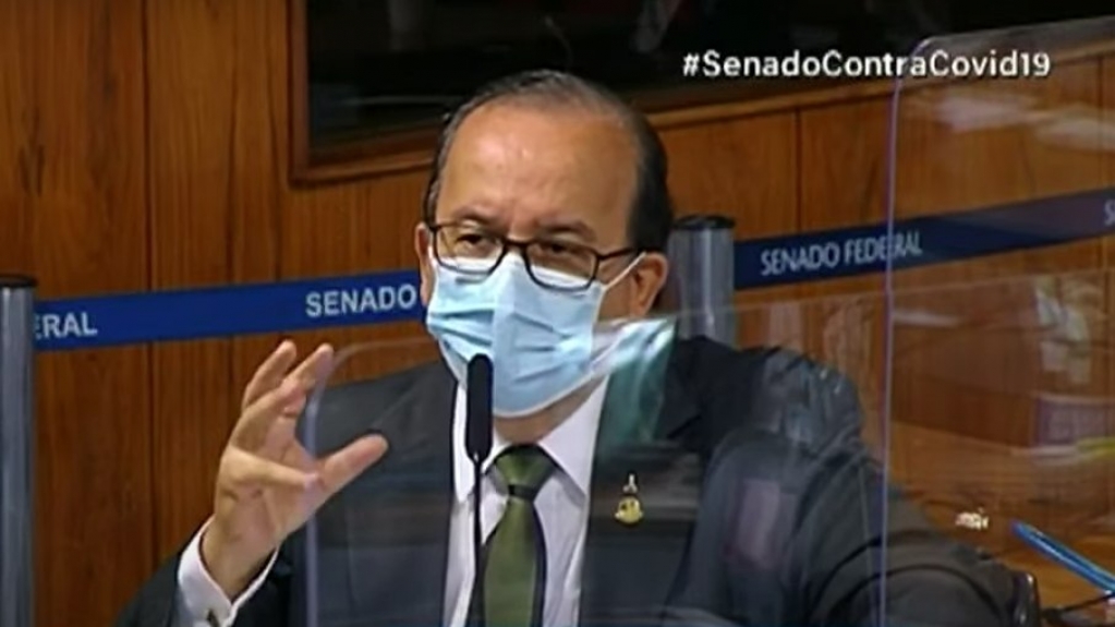 Senador governista da CPI da Covid indica nora para cargo de R$6,9 mil Senador governista da CPI da Covid indica nora para cargo de R$6,9 mil
