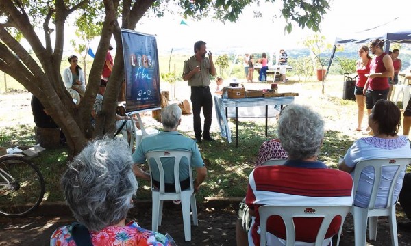 Grupo promove feira de troca de sementes