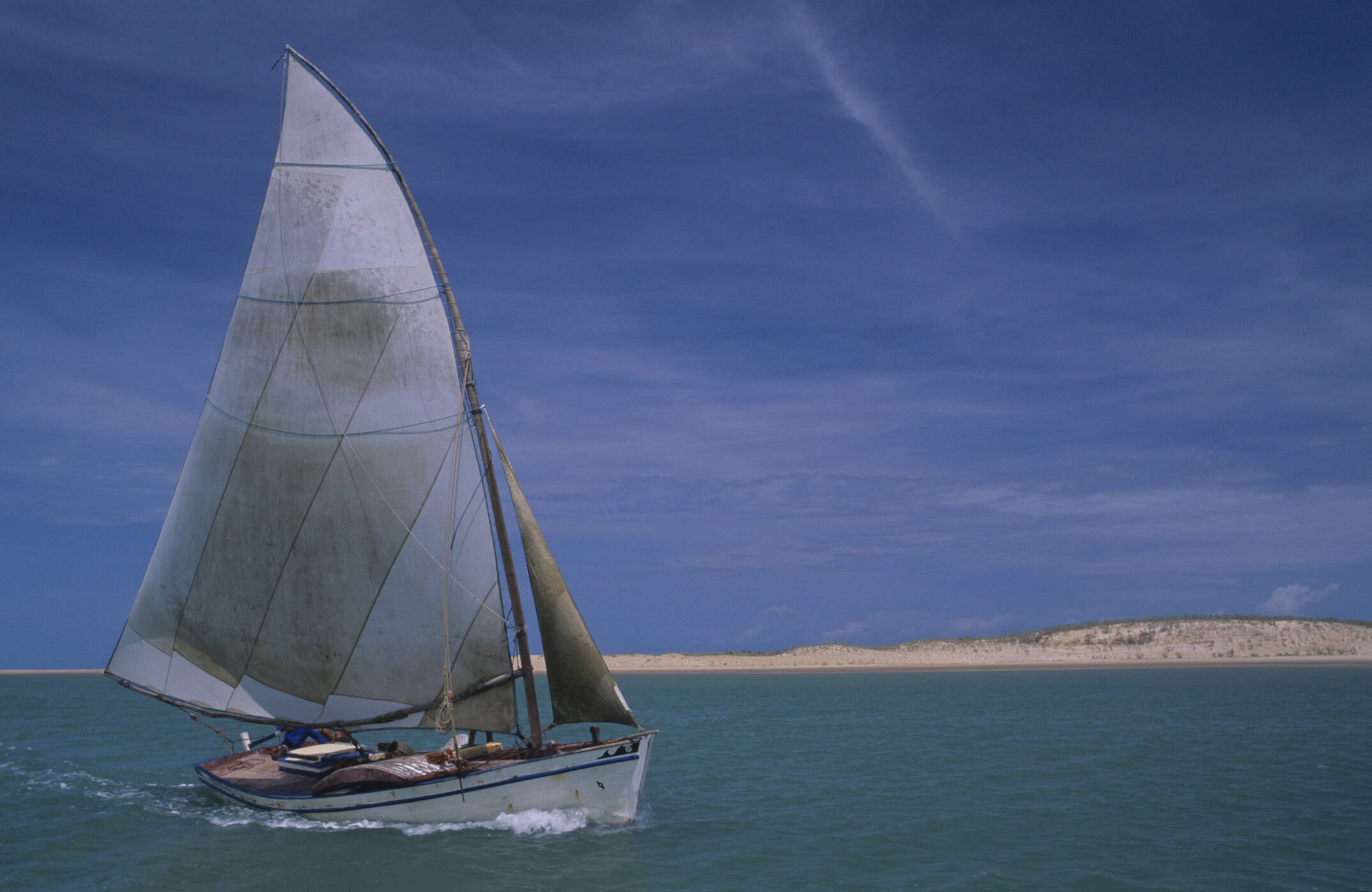 Vela é um dos esportes praticados em Porto de Galinhas. Foto: Getty Images