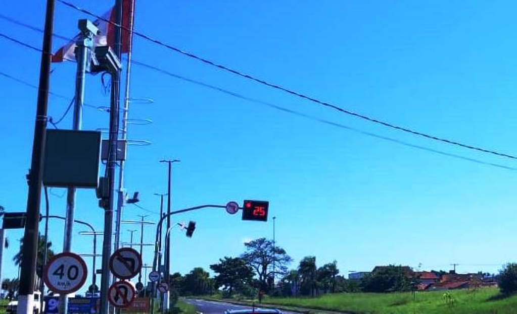 Ação contra radares em Marília pede acesso a estudos técnicos e gastos com sistema