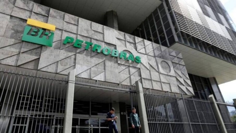 Cade abre inquérito contra a Petrobras por cobrança a mais em petróleo