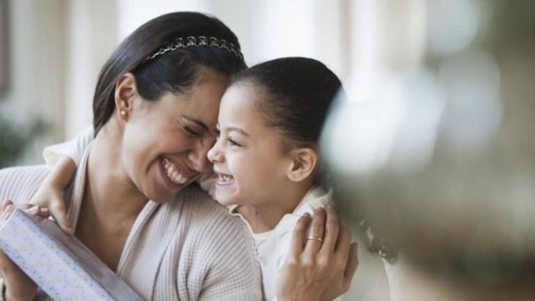 Dia das Mães: vestuário deve liderar vendas e movimentar R$ 6,7 bi