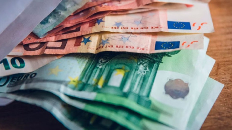 Para conter inflação na Europa, BCE eleva juros em 0,75 p.p.