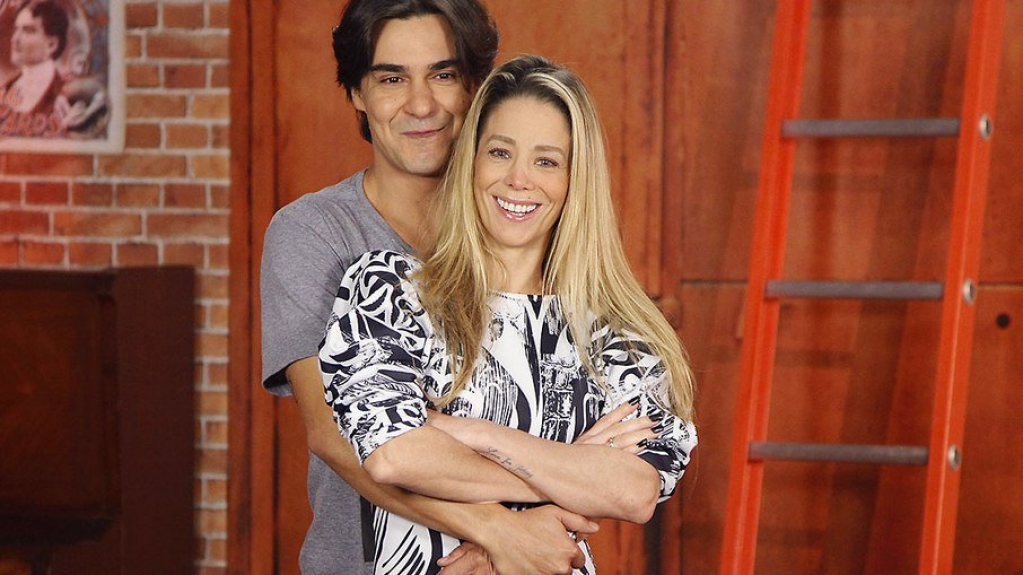 André Gonçalves não quer dinheiro de Dani Winits: "Jamais aceitaria R$ 1" André Gonçalves não quer dinheiro de Dani Winits: "Jamais aceitaria R$ 1"