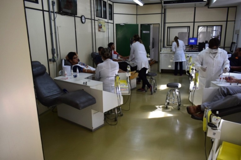 Ética - Alunos da Fatec de Pompéia fazem campanha com doação de sangue