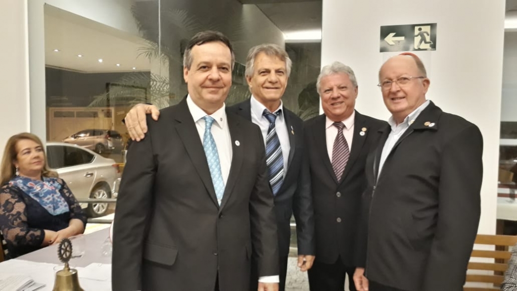 Rotary Marília-Leste empossa nova diretoria e anuncia projetos