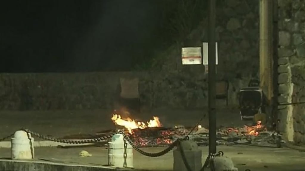 Moradores de rua ficam feridos após terem seus corpos queimados durante a noite