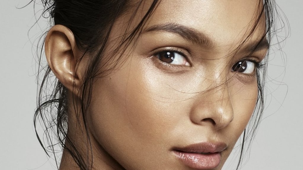 Uau! Top Lais Ribeiro dedica-se à construção ecossustentável no Brasil