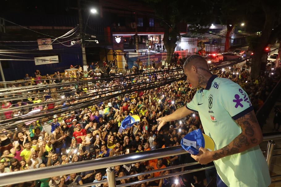 Richarlison retribuiu o carinho da torcida