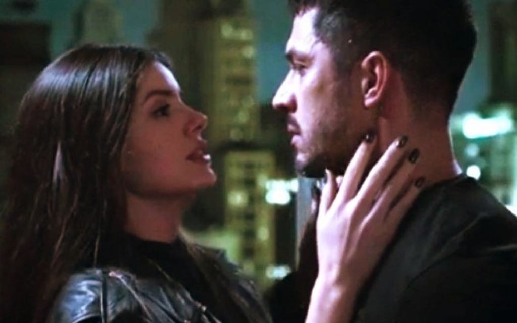 'Verdades Secretas 2': Angel é drogada por Cristiano e confessa 'Verdades Secretas 2': Angel é drogada por Cristiano e confessa
