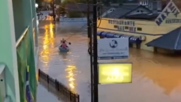 Chuvas voltam a causar enchentes, alagamentos e deslizamentos em SC