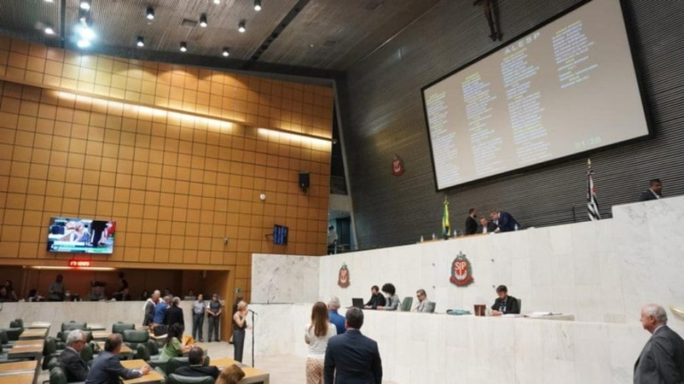 Alesp aprova aumento de 37,3% no salário de deputados estaduais de SP