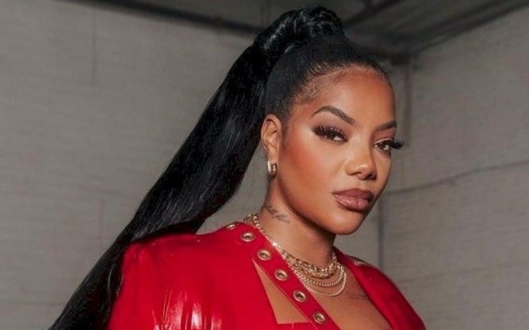 Ludmilla viaja a Amterdã para curtir anonimato na Europa