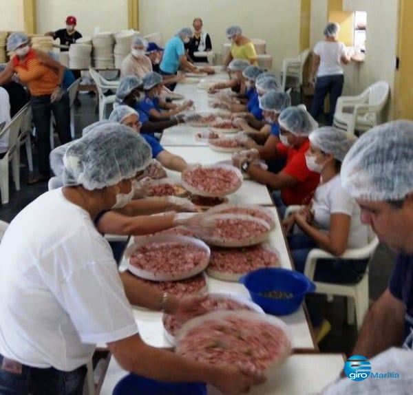 Rotary Marília vende 1850 pizzas em ação social