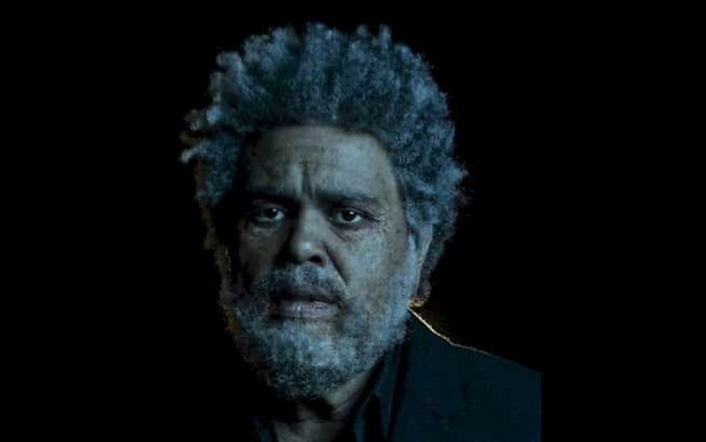 The Weeknd continua a dominar as paradas globais com "Dawn FM" The Weeknd continua a dominar as paradas globais com "Dawn FM"