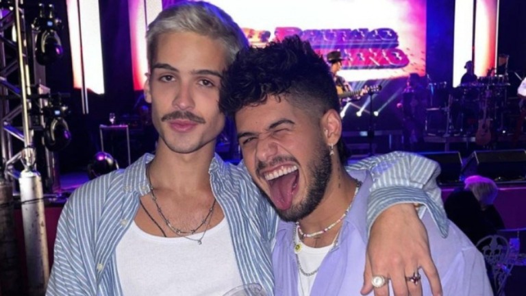 João Guilherme xinga após fã jogar sapato em Zé Felipe: 'Infeliz'