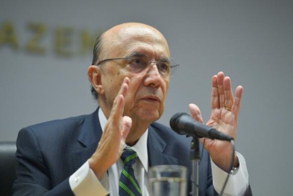 Meirelles anuncia equipe econômica e projeto de autonomia ao BC