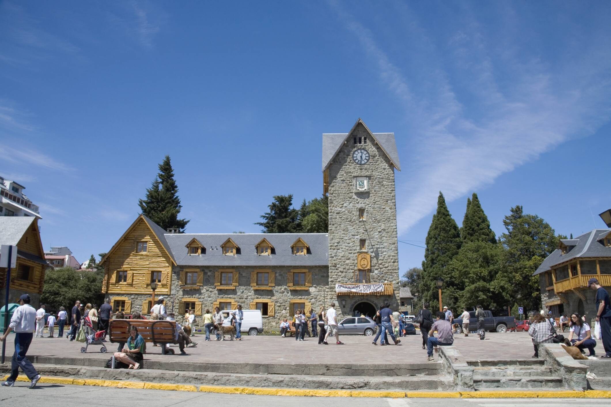 O centrinho de Bariloche é repleto de lojas, restaurantes e bares animados . Foto: Getty