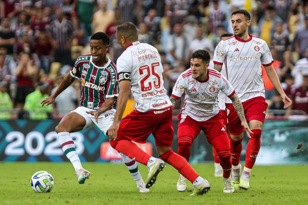 Fluminense e Internacional fazem jogo eletrizante e vaga para final está aberta