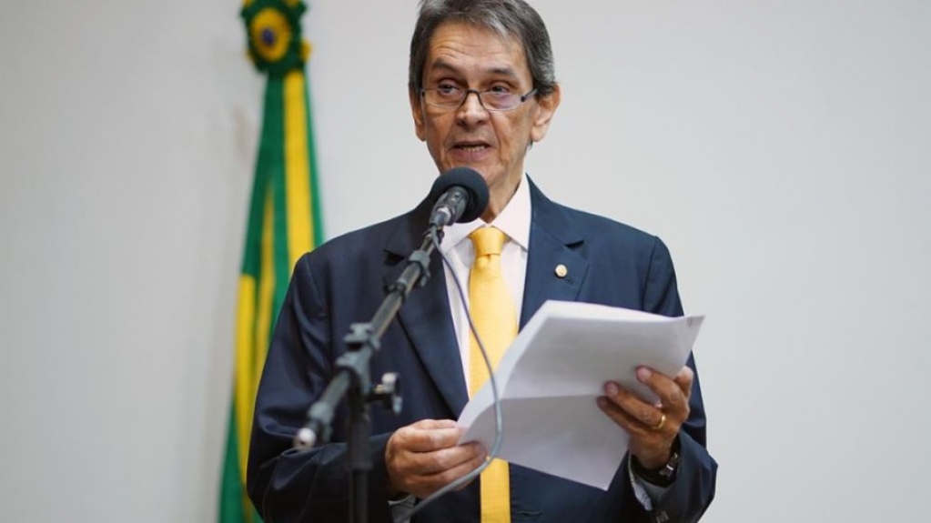 Em carta, Roberto Jefferson chama Moraes de excremento: "Ser abominável"