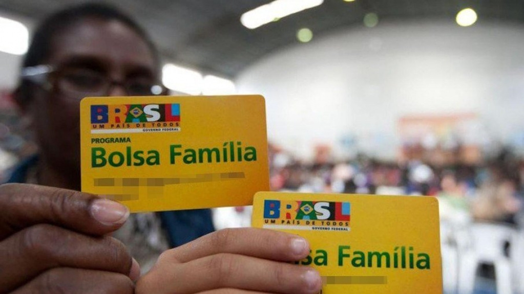 Beneficiários do Bolsa Família receberão novo benefício em 17 de novembro