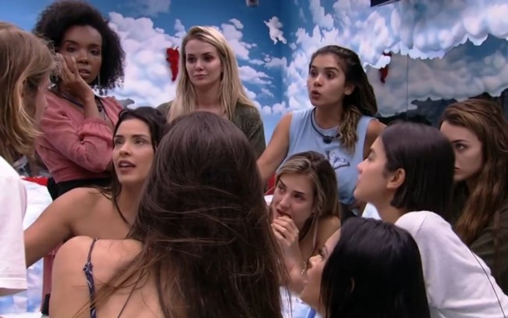 "BBB 20": Prior desafia Marcela: "Me coloca no paredão com ela"