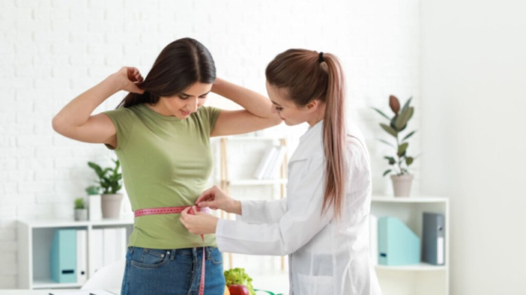 Redação EdiCase Entenda como cirurgia plástica combate a flacidez abdominal