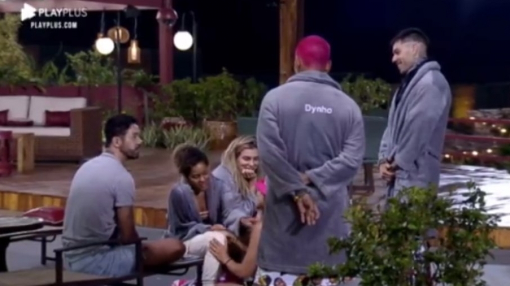 'A Fazenda 13': Rico pede para ver parte íntima de Gui que "apaixonou Anitta" 'A Fazenda 13': Rico pede para ver parte íntima de Gui que "apaixonou Anitta"