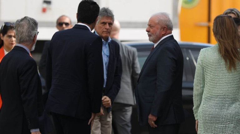 PF reavalia segurança de Lula depois de manifestações em hotel no DF