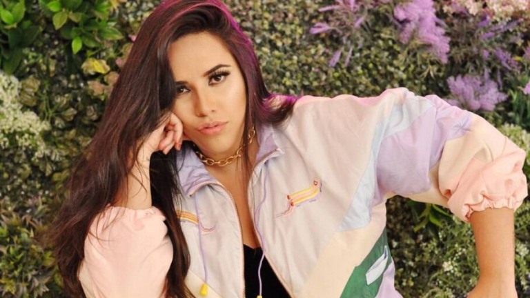 Sobrinha de Zezé Di Camargo admite insegurança por reality de pegação