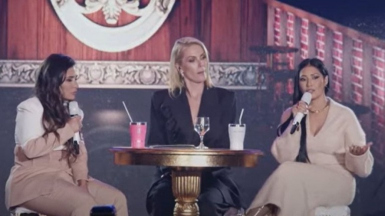 Simone e Simaria fazem as pazes após briga no SBT: "Pedimos desculpas"