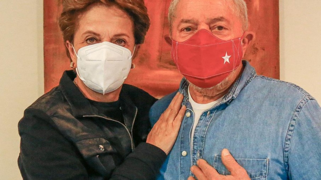 "Vamos derrotar Bolsonaro", diz Lula após encontro com Dilma "Vamos derrotar Bolsonaro", diz Lula após encontro com Dilma