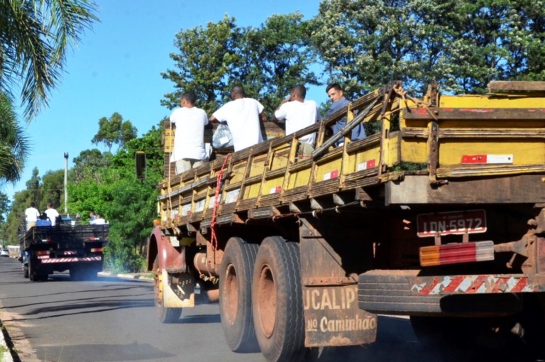 Cidade Limpa - Veja cronograma da retirada de entulho por bairros de Marília