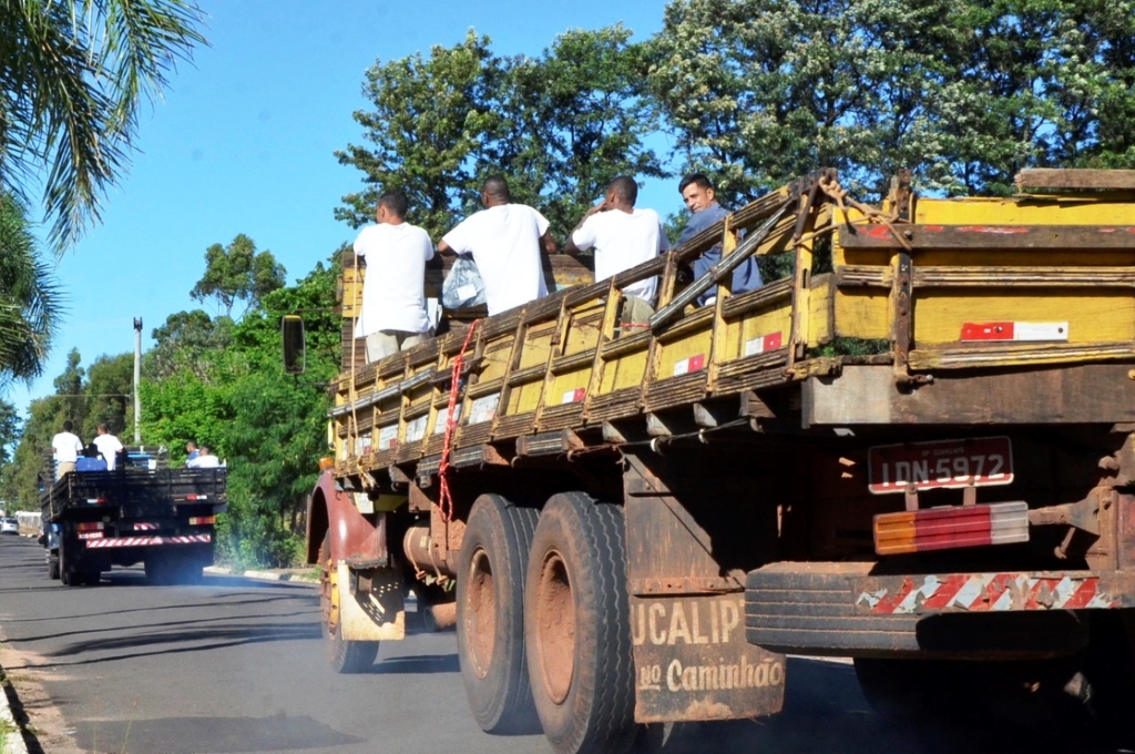 Cidade Limpa - Veja cronograma da retirada de entulho por bairros de Marília Cidade Limpa - Veja cronograma da retirada de entulho por bairros de Marília