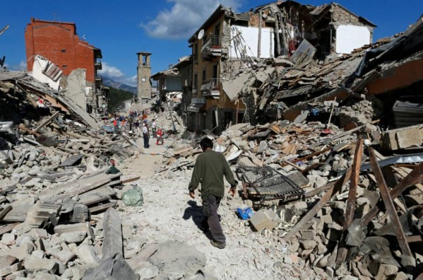 Itália contabiliza mais mortes e desabrigados após terremoto