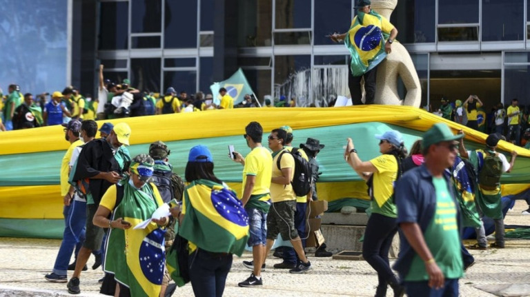 PGR denuncia mais 152 suspeitos de participação em ataques golpistas