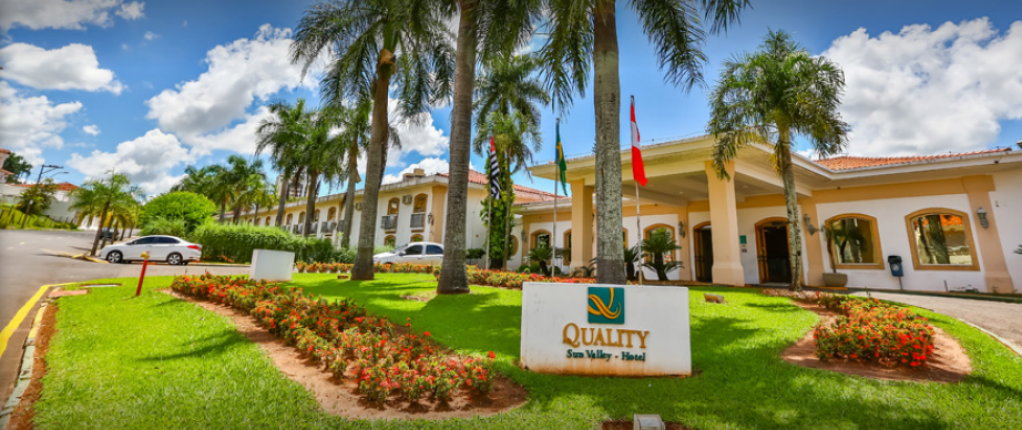 Quality Sun Valley contrata Auxiliar de Cozinha em Marília