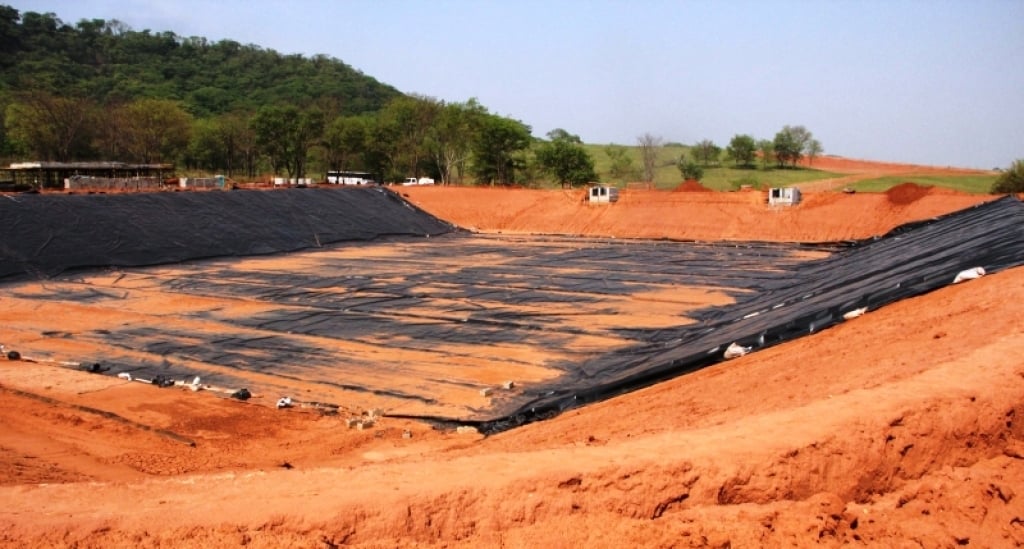 Prefeitura anula licitação e obra do esgoto segue parada